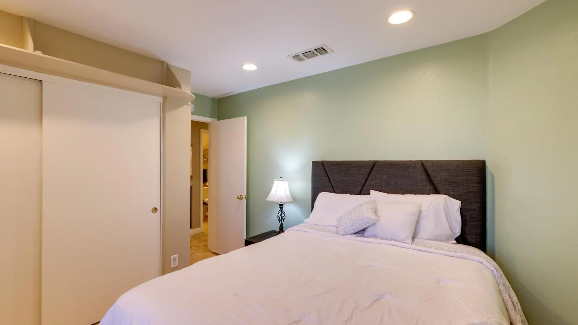 בית נופש פיניקס Family-Friendly Glendale Home With Private Yard ארצות הברית